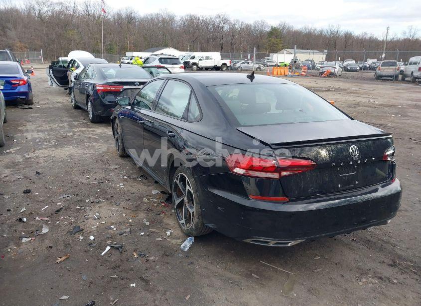 Photo 3 of 2021 Volkswagen Passat 2.0T R-LINE (VIN 1VWMA7A36MC010128)