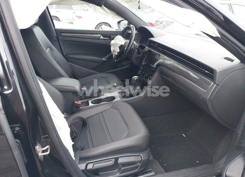 Photo 5 of 2021 Volkswagen Passat 2.0T R-LINE (VIN 1VWMA7A36MC010128)