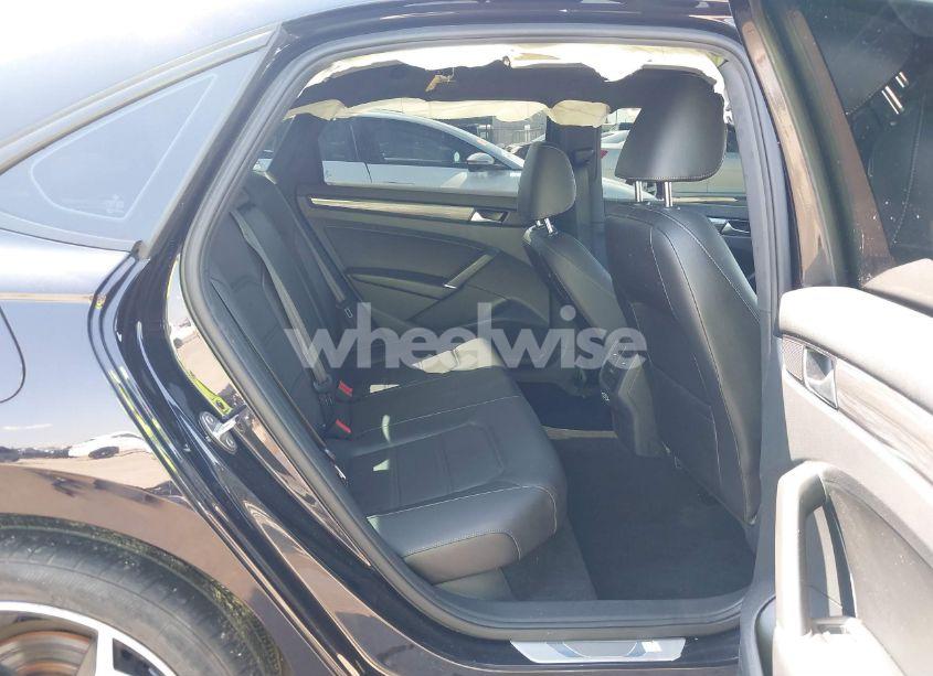 Photo 8 of 2022 Volkswagen Passat 2.0T R-LINE (VIN 1VWMA7A36NC007974)