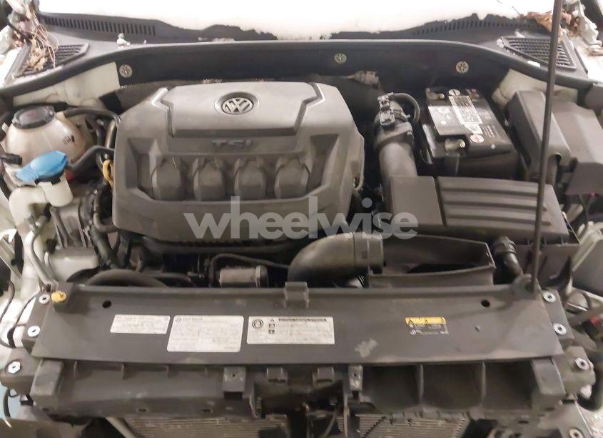 Photo 10 of 2020 Volkswagen Passat 2.0T R-LINE (VIN 1VWMA7A37LC021086)