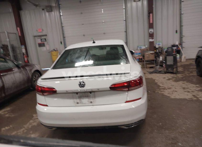 Photo 16 of 2020 Volkswagen Passat 2.0T R-LINE (VIN 1VWMA7A37LC021086)