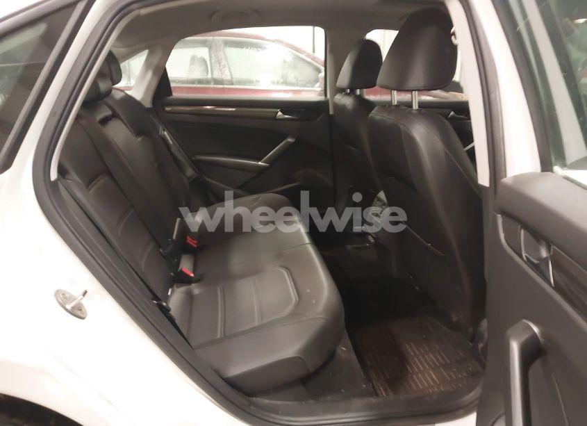 Photo 8 of 2020 Volkswagen Passat 2.0T R-LINE (VIN 1VWMA7A37LC021086)