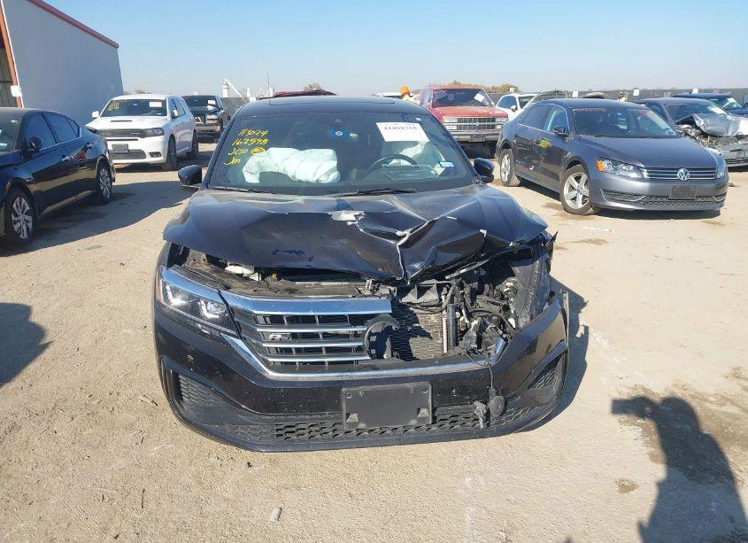 Photo 12 of 2021 Volkswagen Passat 2.0T R-LINE (VIN 1VWMA7A37MC011370)