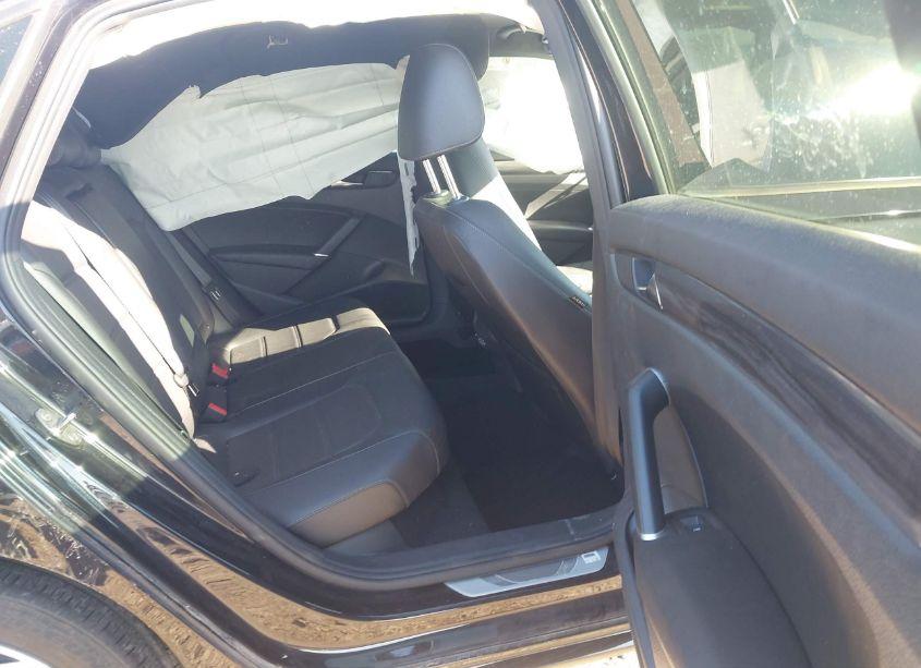 Photo 8 of 2021 Volkswagen Passat 2.0T R-LINE (VIN 1VWMA7A37MC011370)