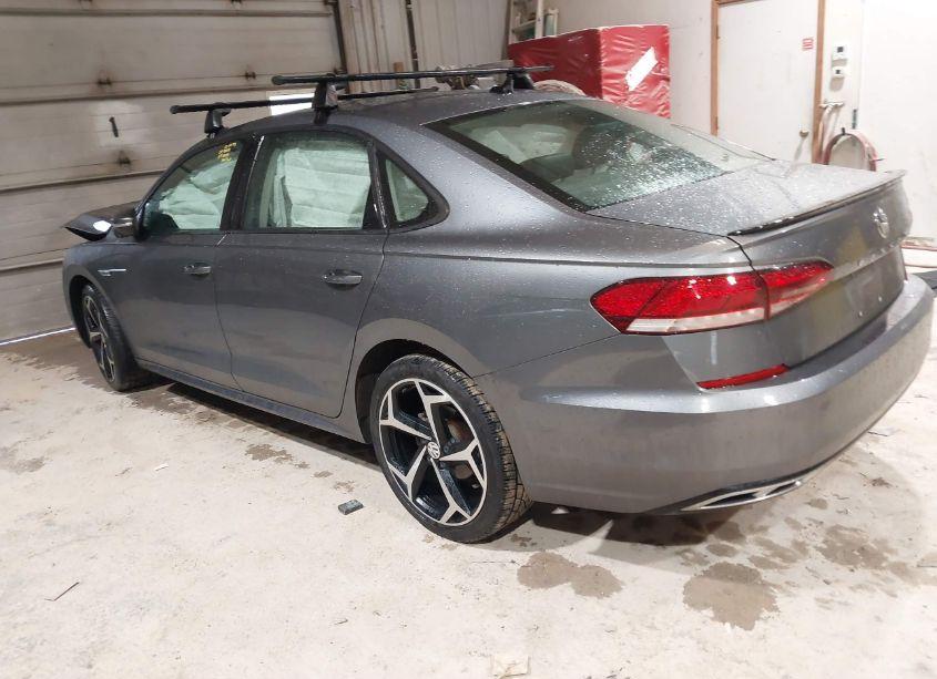 Photo 3 of 2020 Volkswagen Passat 2.0T R-LINE (VIN 1VWMA7A38LC010839)