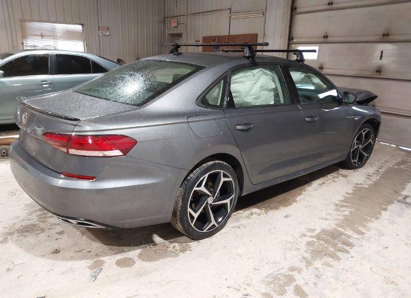 Photo 4 of 2020 Volkswagen Passat 2.0T R-LINE (VIN 1VWMA7A38LC010839)