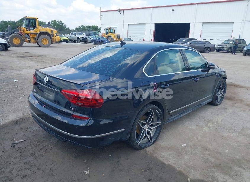 Photo 4 of 2019 Volkswagen Passat 2.0T SE R-LINE (VIN 1VWMA7A3XKC002174)