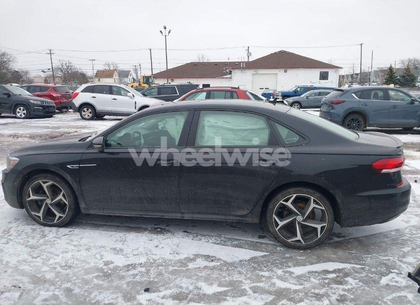 Photo 14 of 2020 Volkswagen Passat 2.0T R-LINE (VIN 1VWMA7A3XLC020708)