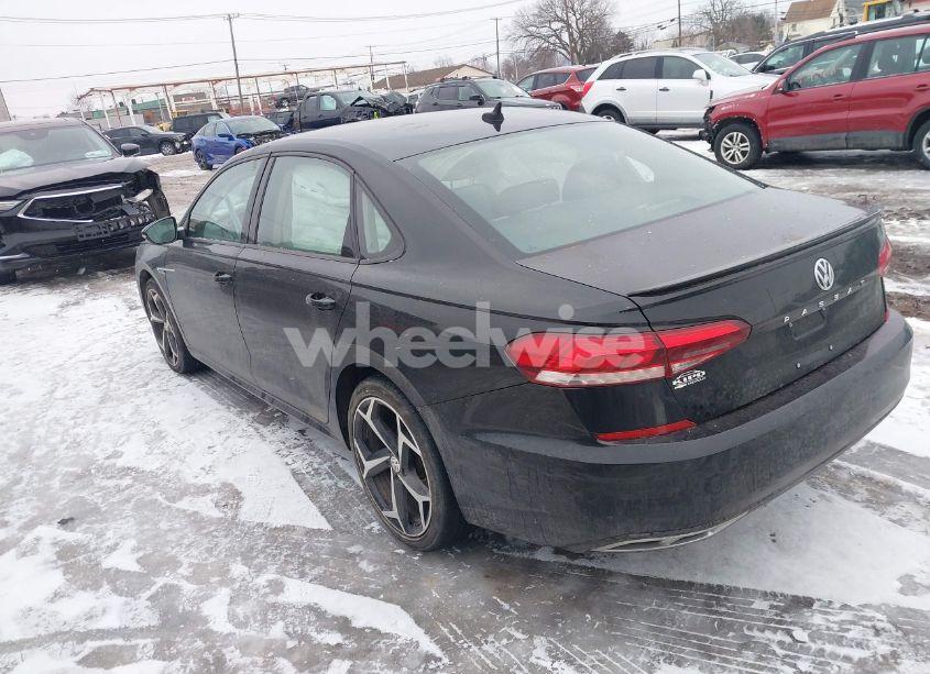 Photo 3 of 2020 Volkswagen Passat 2.0T R-LINE (VIN 1VWMA7A3XLC020708)