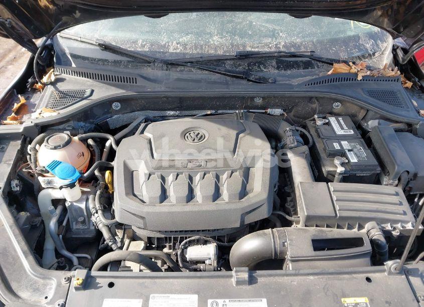 Photo 10 of 2020 Volkswagen Passat 2.0T R-LINE (VIN 1VWMA7A3XLC022457)
