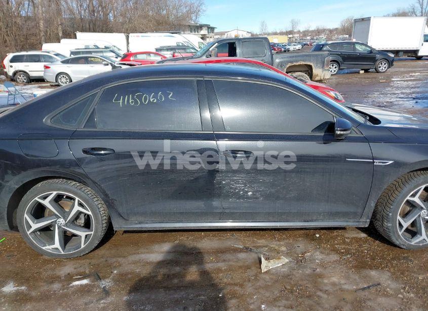 Photo 13 of 2020 Volkswagen Passat 2.0T R-LINE (VIN 1VWMA7A3XLC022457)