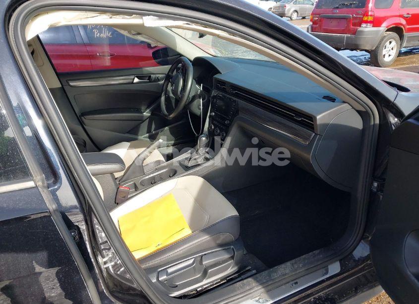 Photo 5 of 2020 Volkswagen Passat 2.0T R-LINE (VIN 1VWMA7A3XLC022457)