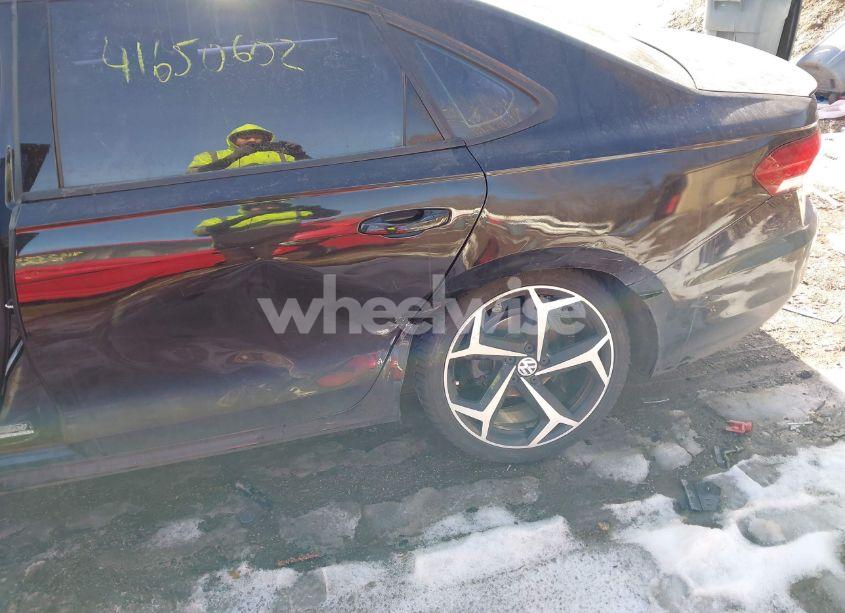 Photo 6 of 2020 Volkswagen Passat 2.0T R-LINE (VIN 1VWMA7A3XLC022457)