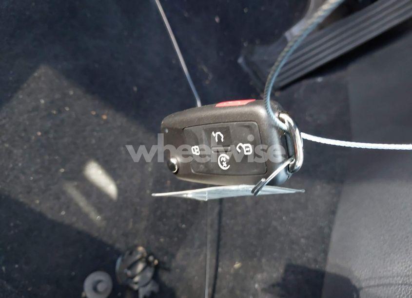 Photo 11 of 2021 Volkswagen Passat 2.0T SE (VIN 1VWSA7A30MC003988)