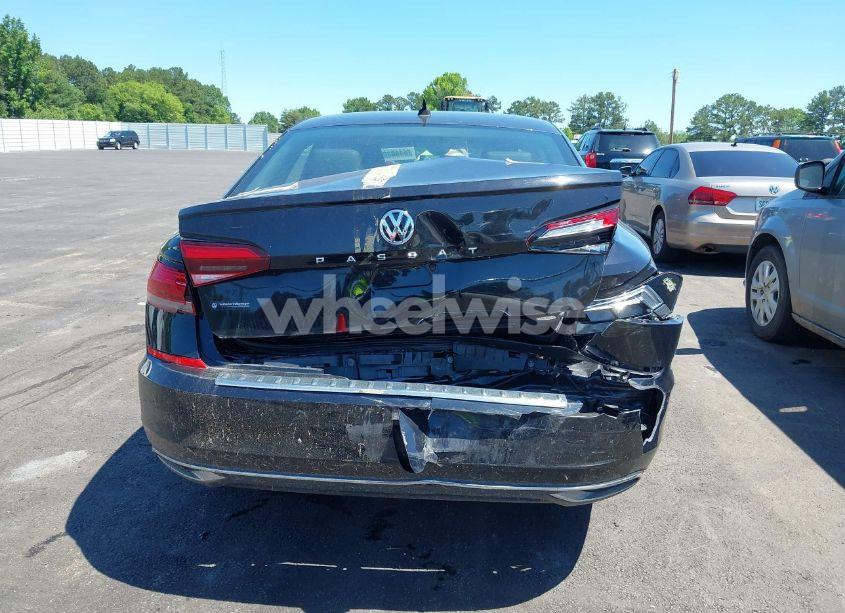 Photo 16 of 2021 Volkswagen Passat 2.0T SE (VIN 1VWSA7A30MC003988)