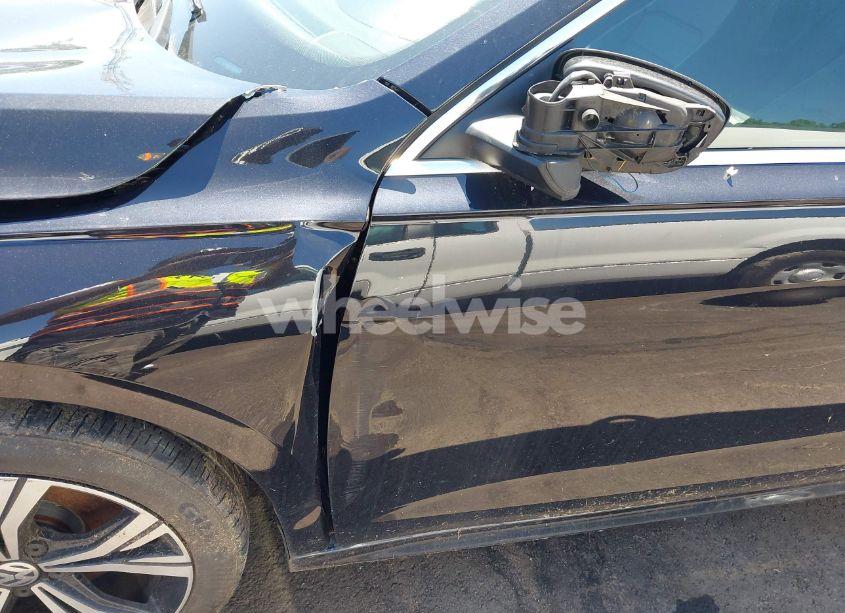 Photo 17 of 2021 Volkswagen Passat 2.0T SE (VIN 1VWSA7A30MC003988)