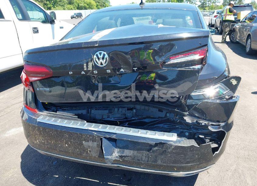 Photo 19 of 2021 Volkswagen Passat 2.0T SE (VIN 1VWSA7A30MC003988)