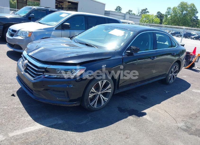 Photo 2 of 2021 Volkswagen Passat 2.0T SE (VIN 1VWSA7A30MC003988)