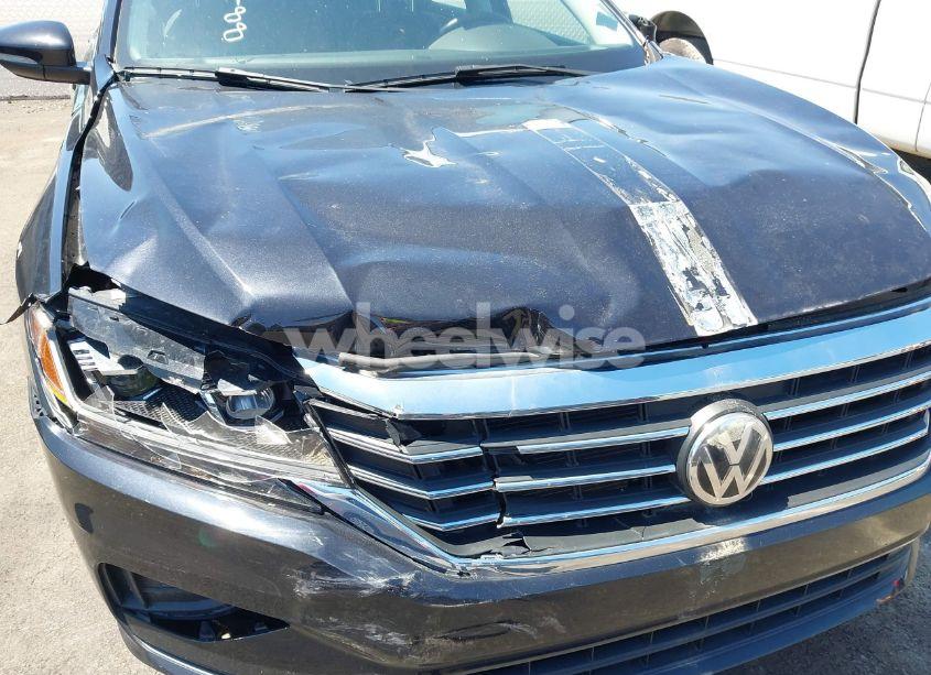 Photo 6 of 2021 Volkswagen Passat 2.0T SE (VIN 1VWSA7A30MC003988)