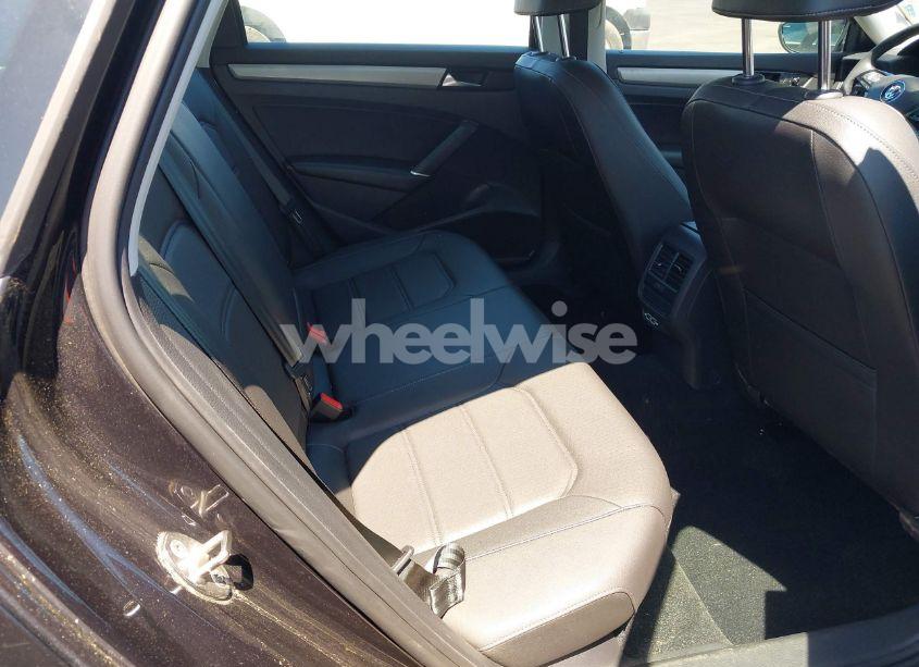 Photo 8 of 2021 Volkswagen Passat 2.0T SE (VIN 1VWSA7A30MC003988)