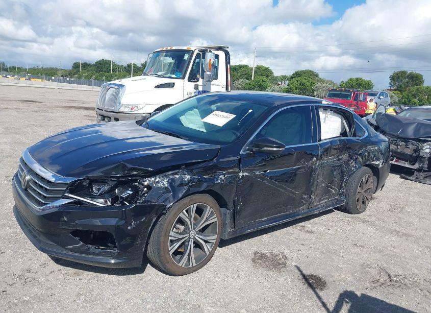 Photo 6 of 2021 Volkswagen Passat 2.0T SE (VIN 1VWSA7A30MC005255)