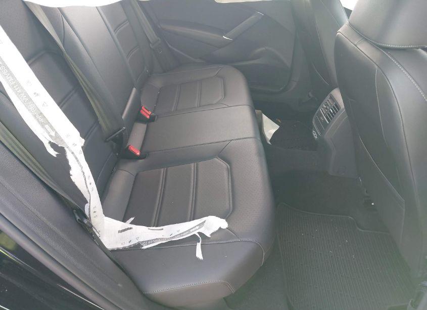 Photo 8 of 2021 Volkswagen Passat 2.0T SE (VIN 1VWSA7A30MC005255)