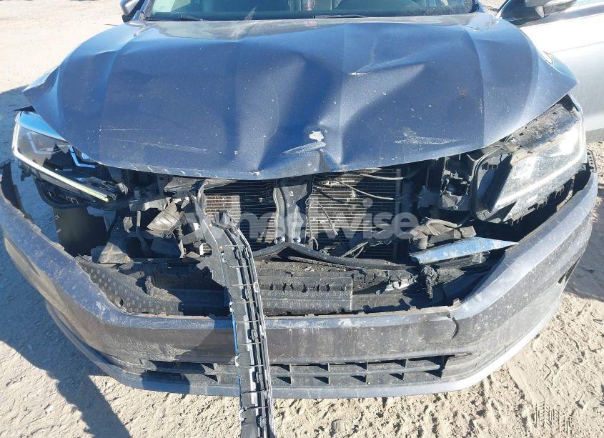 Photo 6 of 2021 Volkswagen Passat 2.0T SE (VIN 1VWSA7A30MC016434)