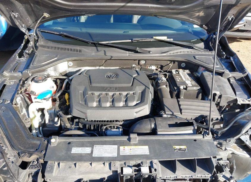 Photo 10 of 2021 Volkswagen Passat 2.0T SE (VIN 1VWSA7A30MC017776)