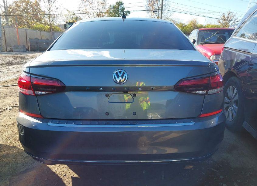 Photo 17 of 2021 Volkswagen Passat 2.0T SE (VIN 1VWSA7A30MC017776)