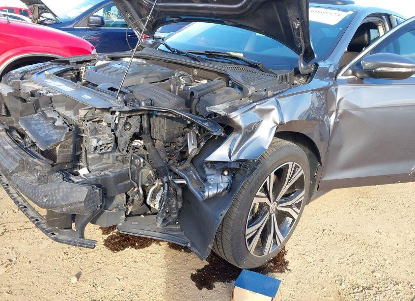 Photo 6 of 2021 Volkswagen Passat 2.0T SE (VIN 1VWSA7A30MC017776)