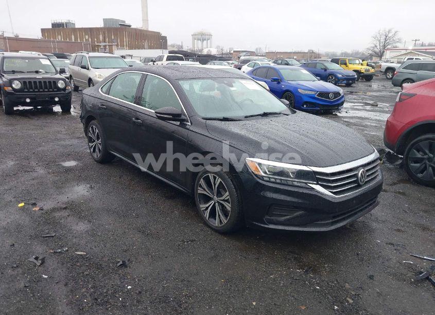 2022 Volkswagen Passat 2.0T SE (VIN 1VWSA7A30NC008514) main photo