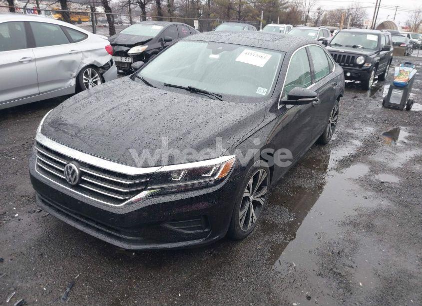 Photo 2 of 2022 Volkswagen Passat 2.0T SE (VIN 1VWSA7A30NC008514)