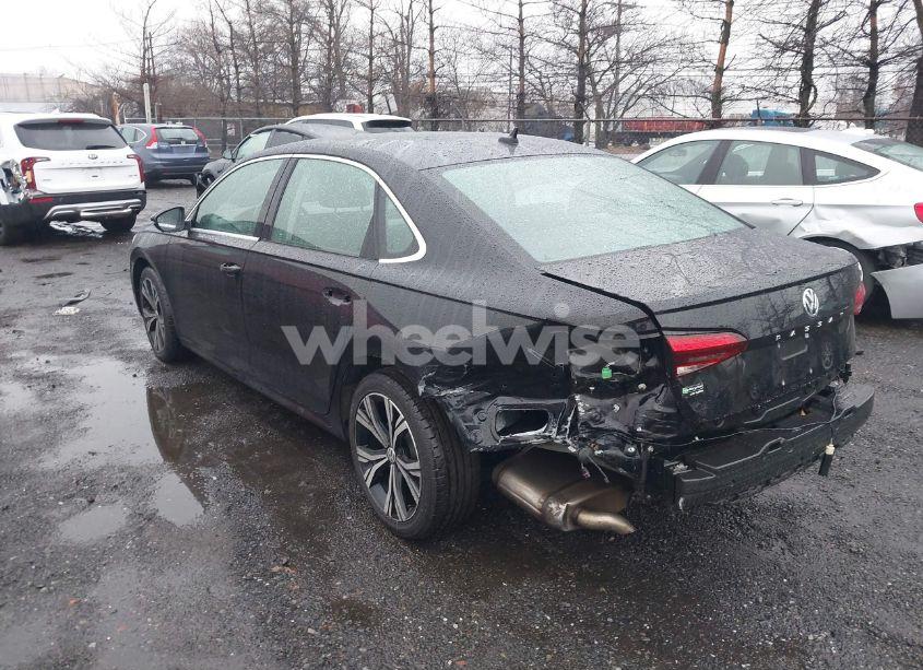 Photo 3 of 2022 Volkswagen Passat 2.0T SE (VIN 1VWSA7A30NC008514)
