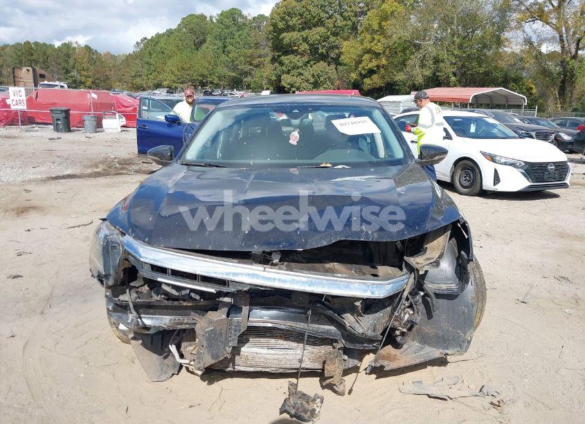 Photo 11 of 2021 Volkswagen Passat 2.0T SE (VIN 1VWSA7A31MC001165)