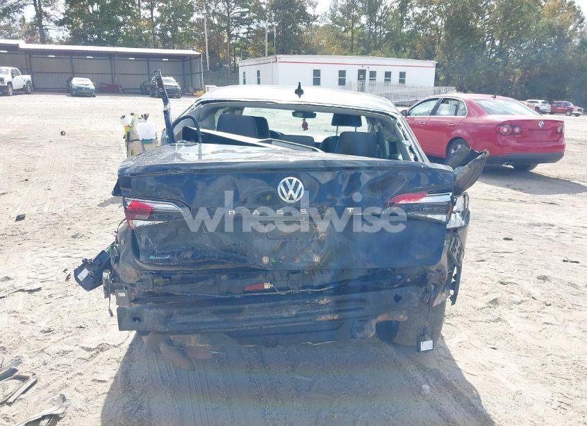Photo 15 of 2021 Volkswagen Passat 2.0T SE (VIN 1VWSA7A31MC001165)