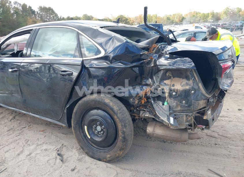 Photo 17 of 2021 Volkswagen Passat 2.0T SE (VIN 1VWSA7A31MC001165)