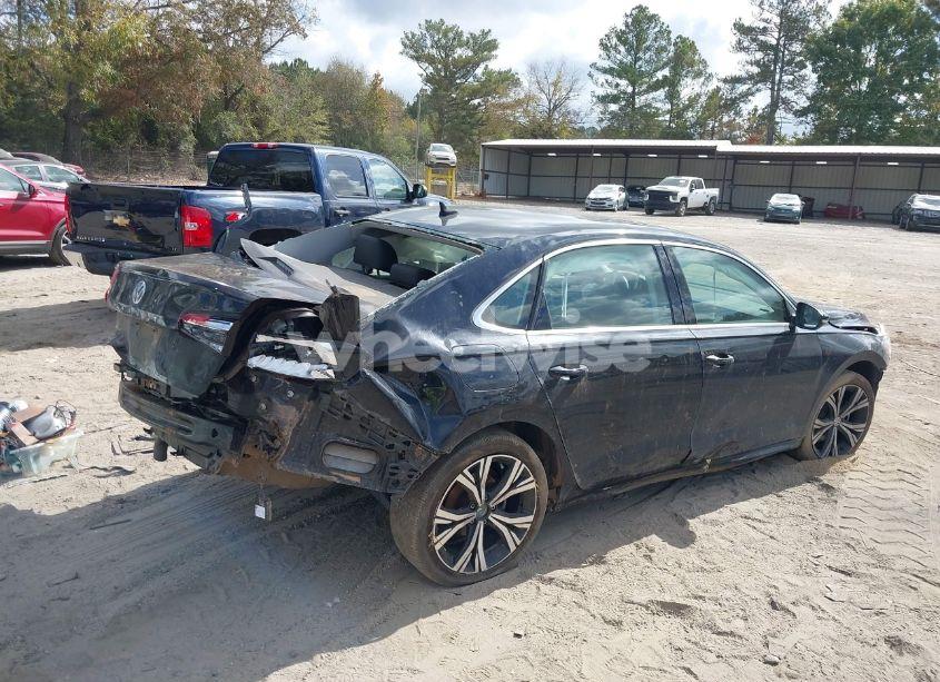 Photo 4 of 2021 Volkswagen Passat 2.0T SE (VIN 1VWSA7A31MC001165)