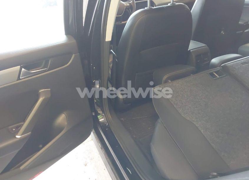 Photo 8 of 2021 Volkswagen Passat 2.0T SE (VIN 1VWSA7A31MC006446)