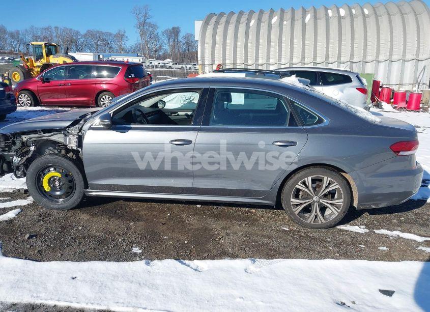 Photo 14 of 2022 Volkswagen Passat 2.0T SE (VIN 1VWSA7A31NC001667)