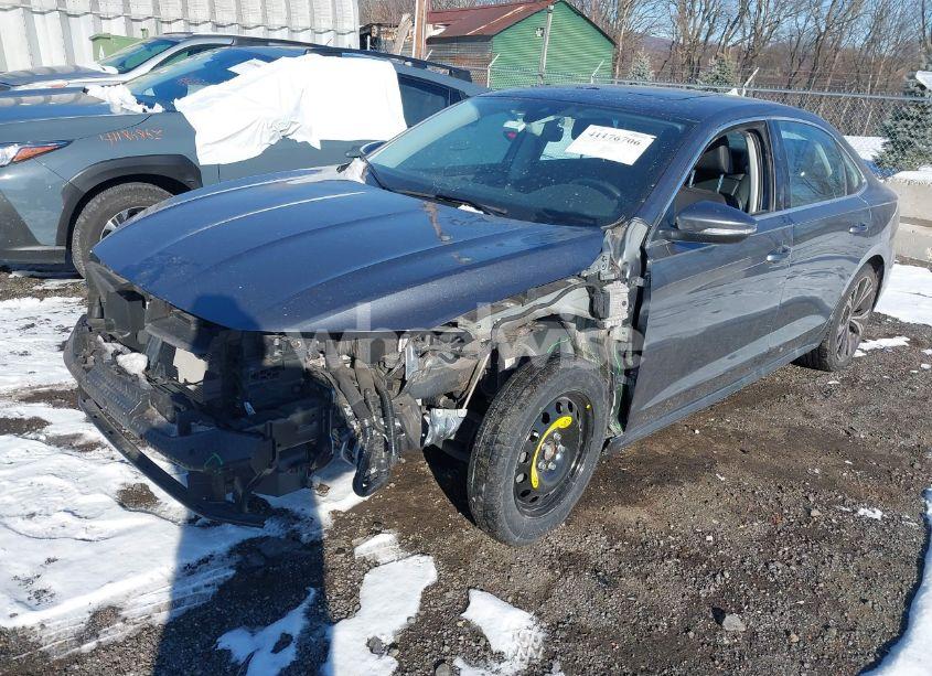 Photo 2 of 2022 Volkswagen Passat 2.0T SE (VIN 1VWSA7A31NC001667)