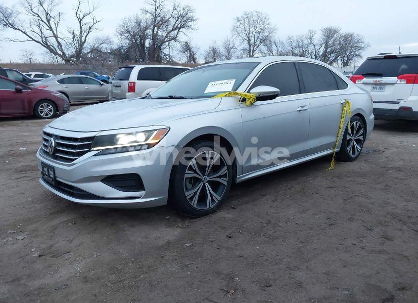 Photo 2 of 2021 Volkswagen Passat 2.0T SE (VIN 1VWSA7A32MC012126)