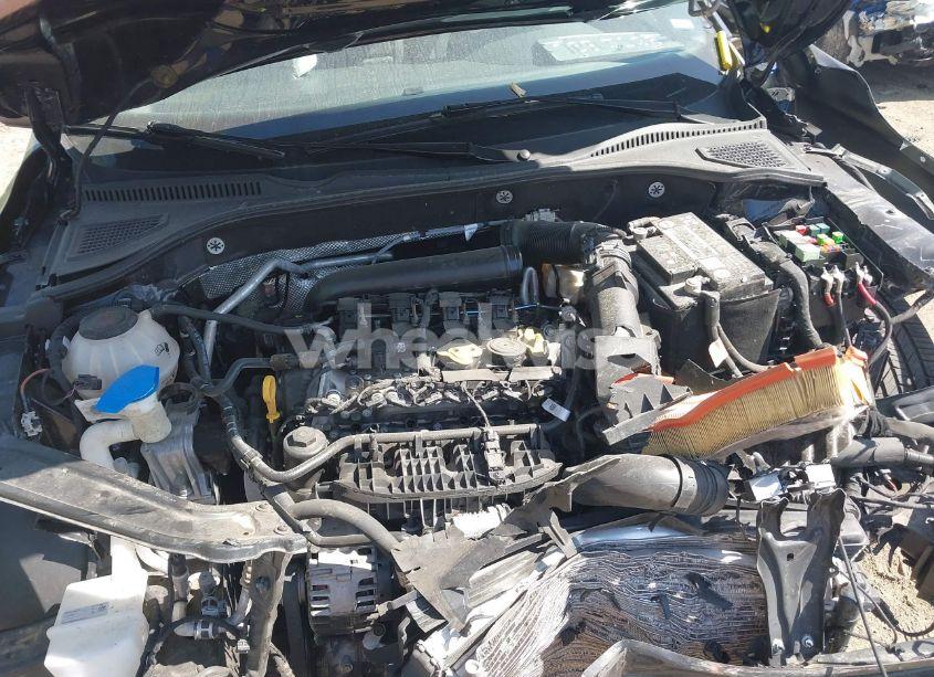 Photo 10 of 2021 Volkswagen Passat 2.0T SE (VIN 1VWSA7A32MC015219)