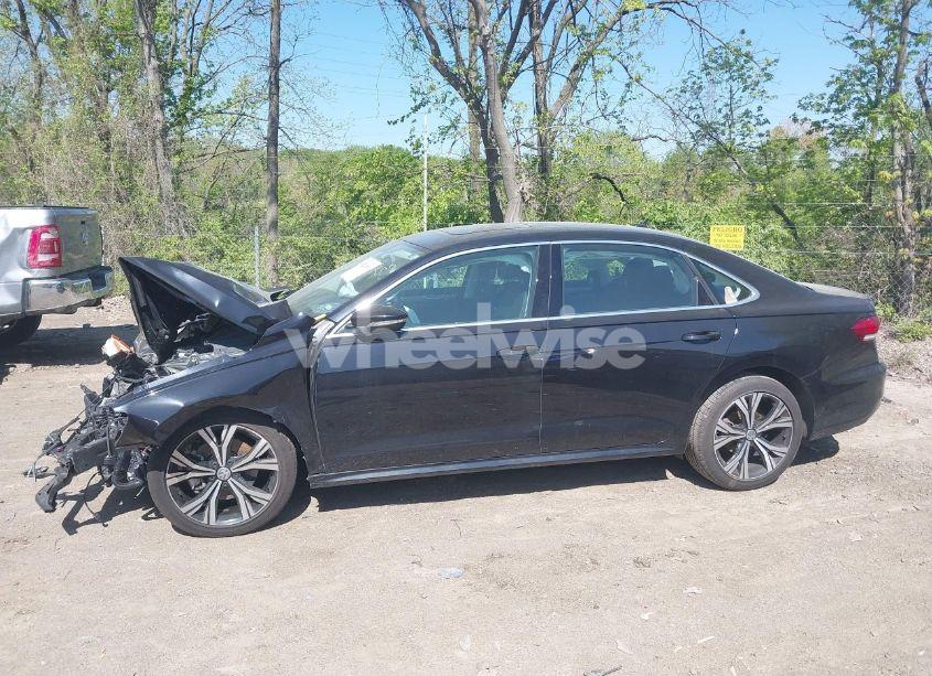Photo 15 of 2021 Volkswagen Passat 2.0T SE (VIN 1VWSA7A32MC015219)