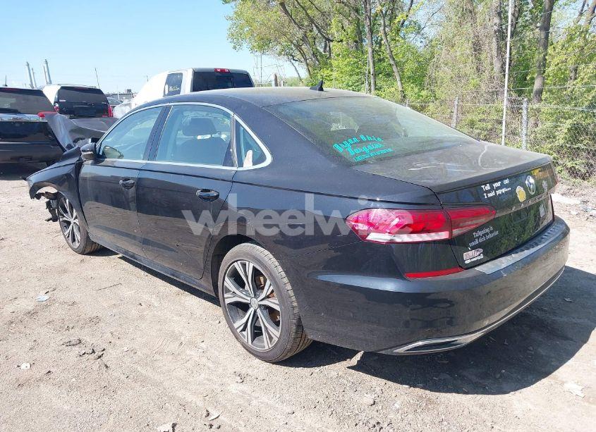 Photo 3 of 2021 Volkswagen Passat 2.0T SE (VIN 1VWSA7A32MC015219)