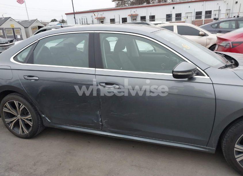 Photo 13 of 2022 Volkswagen Passat 2.0T SE (VIN 1VWSA7A32NC007106)