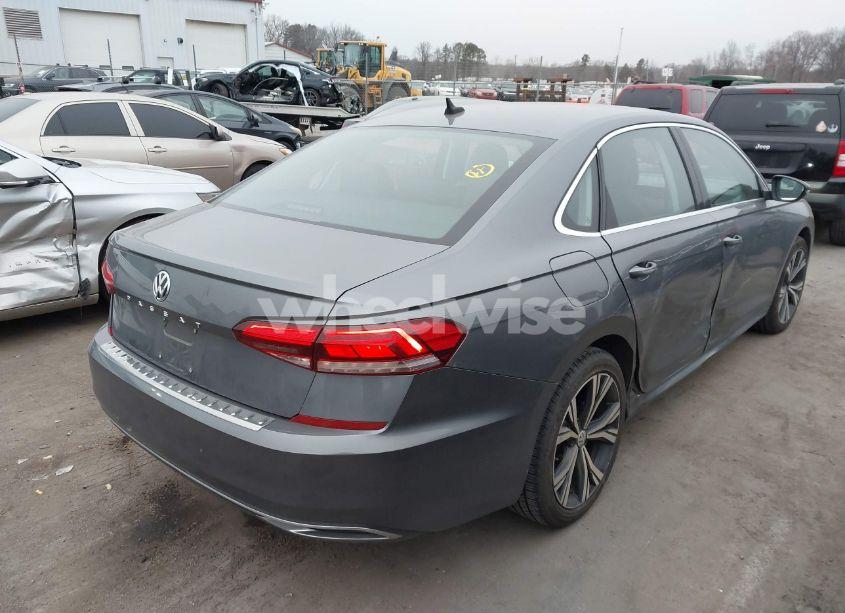 Photo 4 of 2022 Volkswagen Passat 2.0T SE (VIN 1VWSA7A32NC007106)