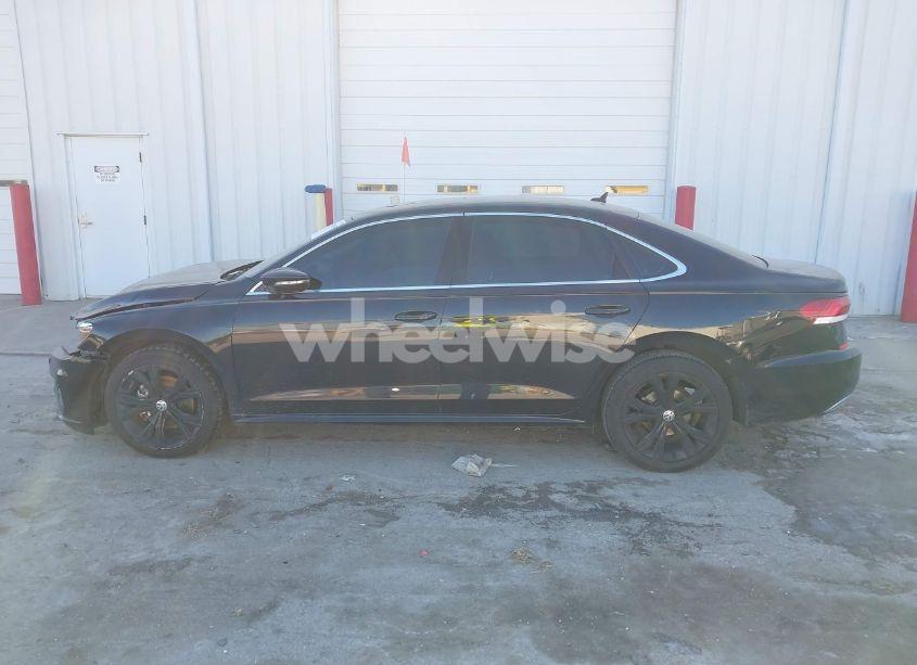 Photo 14 of 2022 Volkswagen Passat 2.0T SE (VIN 1VWSA7A32NC009051)
