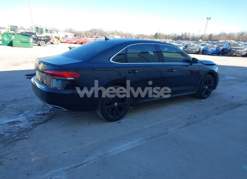 Photo 4 of 2022 Volkswagen Passat 2.0T SE (VIN 1VWSA7A32NC009051)