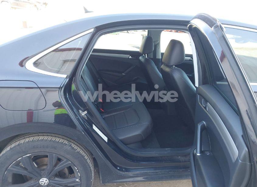 Photo 8 of 2022 Volkswagen Passat 2.0T SE (VIN 1VWSA7A32NC009051)