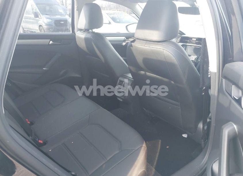 Photo 8 of 2021 Volkswagen Passat 2.0T SE (VIN 1VWSA7A33MC013835)